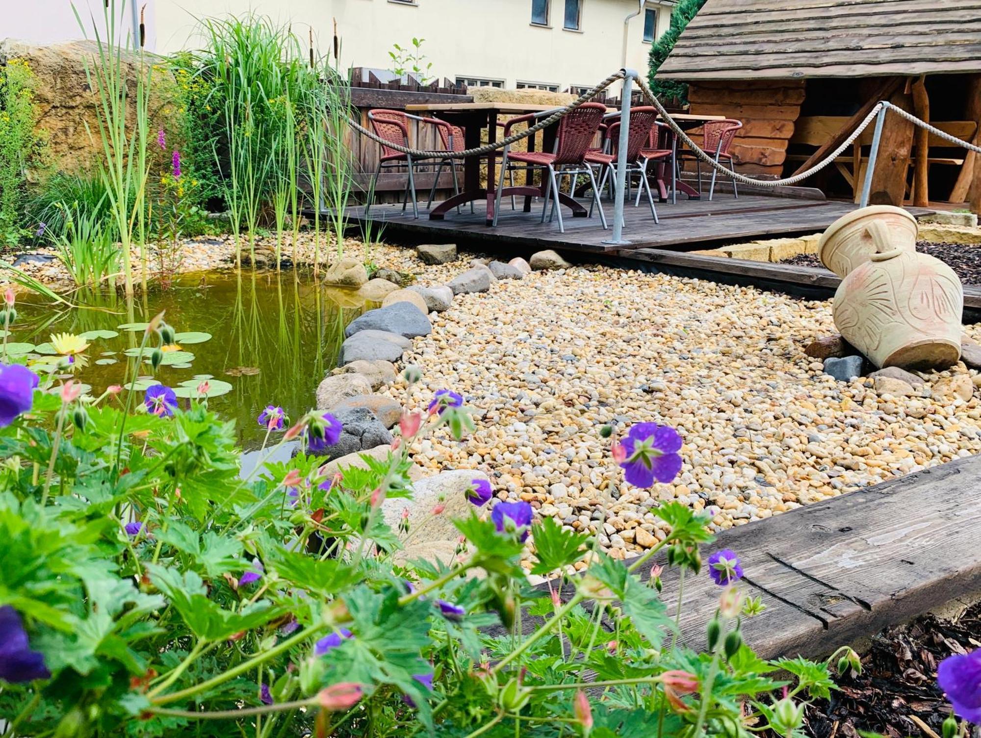 Restaurant Und Pension Zur Puppenstube ชโตลเพน ภายนอก รูปภาพ