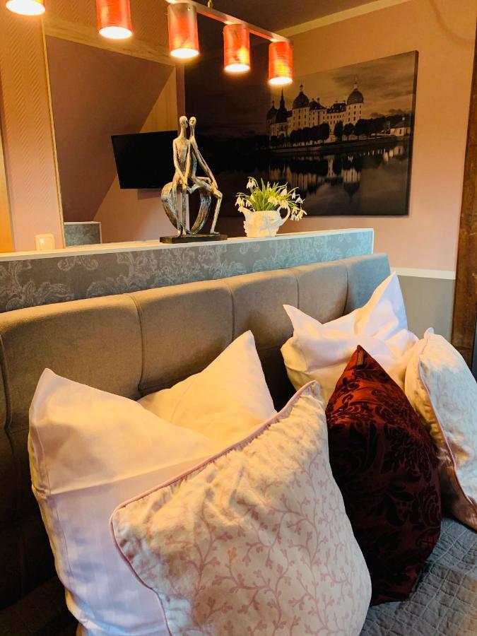 Restaurant Und Pension Zur Puppenstube ชโตลเพน ภายนอก รูปภาพ