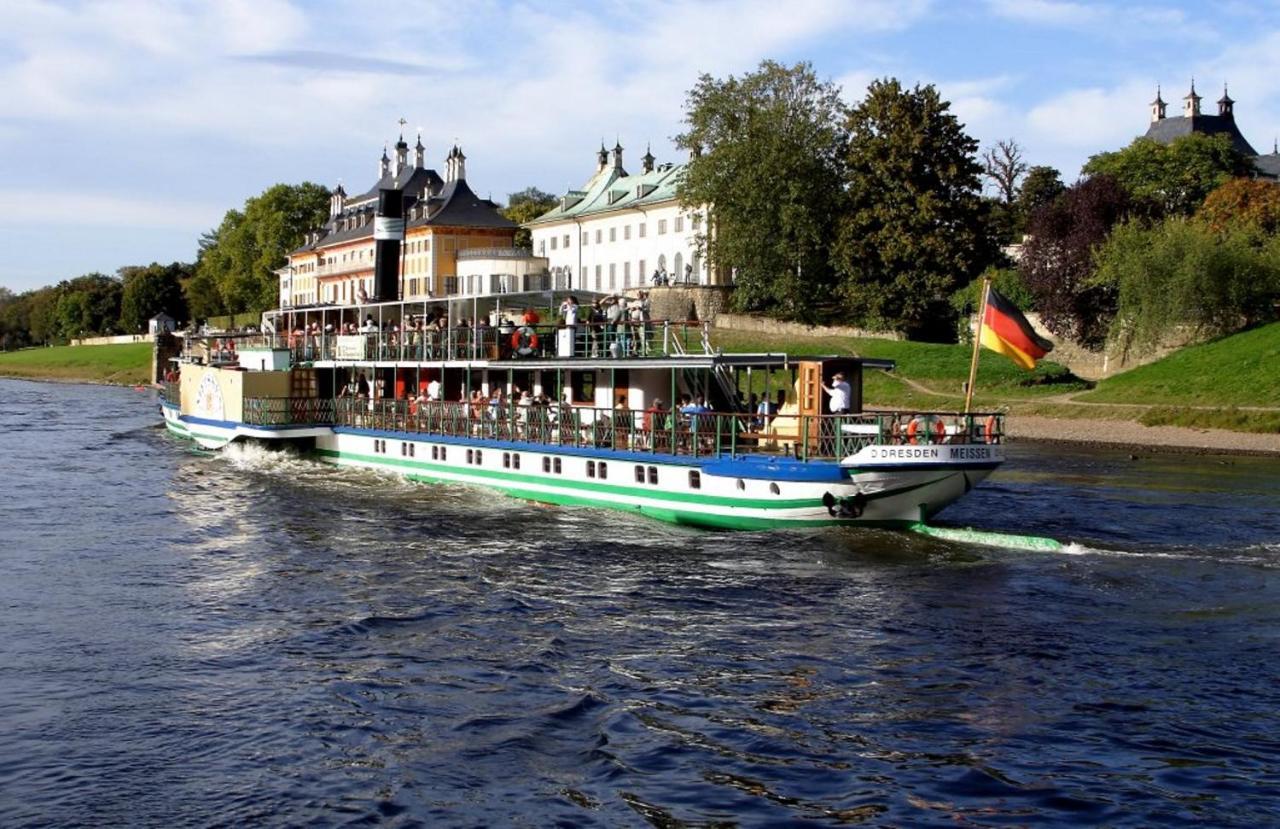 Restaurant Und Pension Zur Puppenstube ชโตลเพน ภายนอก รูปภาพ